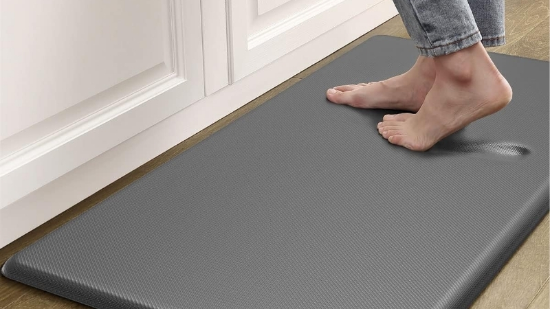 How to Choose the Best Slip Resistant Yoga Mat
